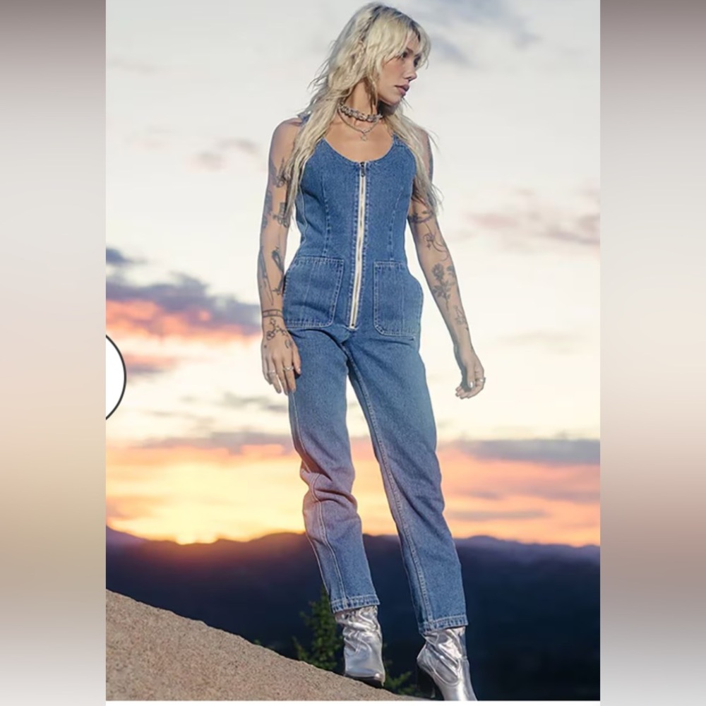 NWOT - ATWYLD Vadance Denim Jumpsuit - Size Medium